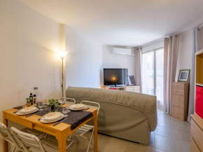 Studio Régina-15 by Interhome